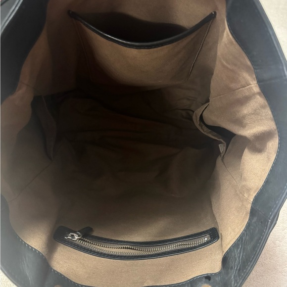 Black FEED The Children Of The World Black Leather Tote Bag - Picture 6 of 9